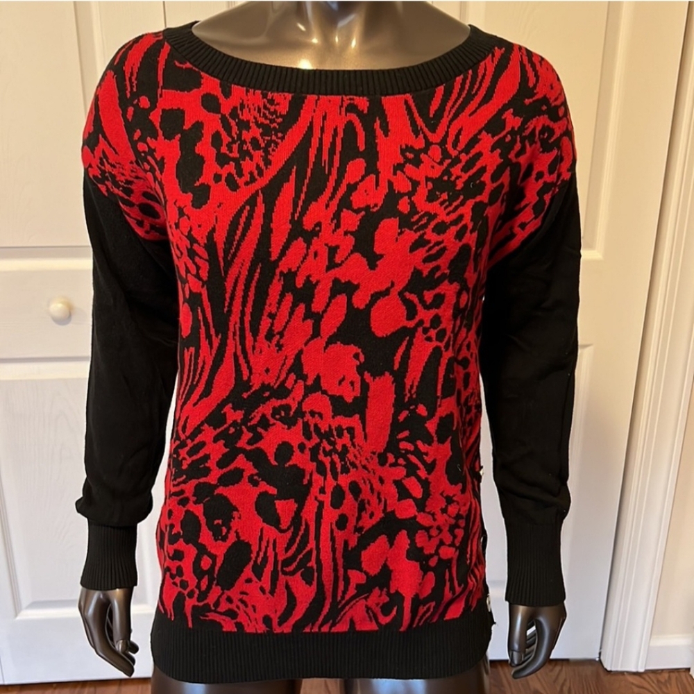 New York & Company Red Black Animal Print Long Sleeve Button Side Sweater Large